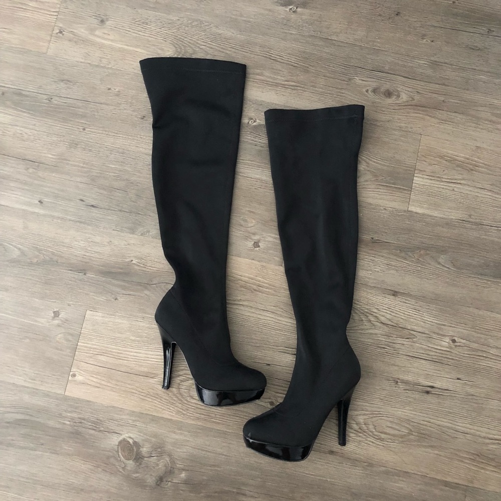 Thigh high pumps